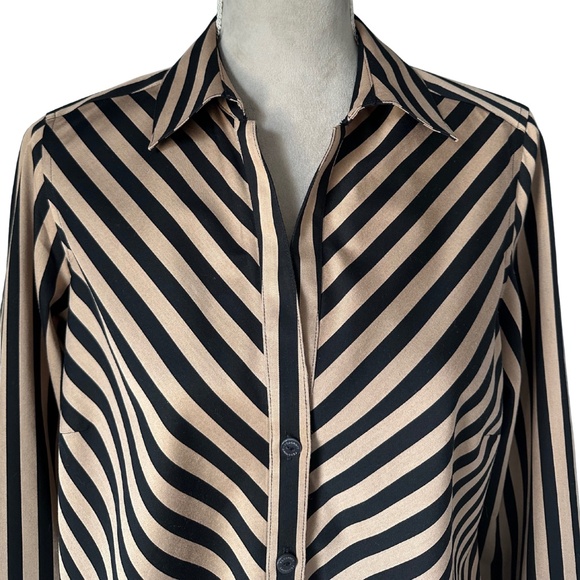 Foxcroft NYC Striped Button Down Shirt Womens 10 Black Beige Long Sleeve Cotton - Picture 4 of 10